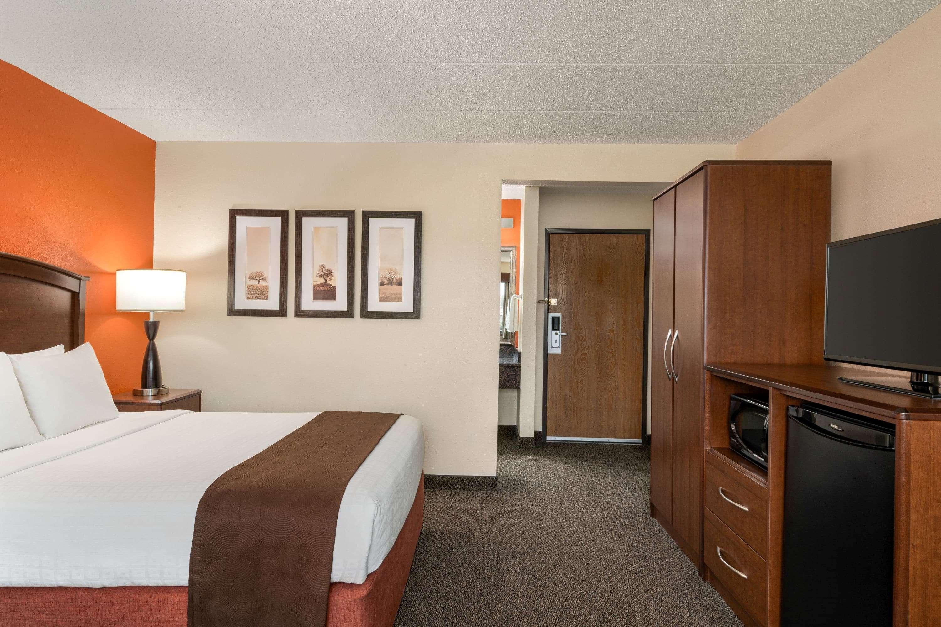 Americinn By Wyndham Virginia Esterno foto