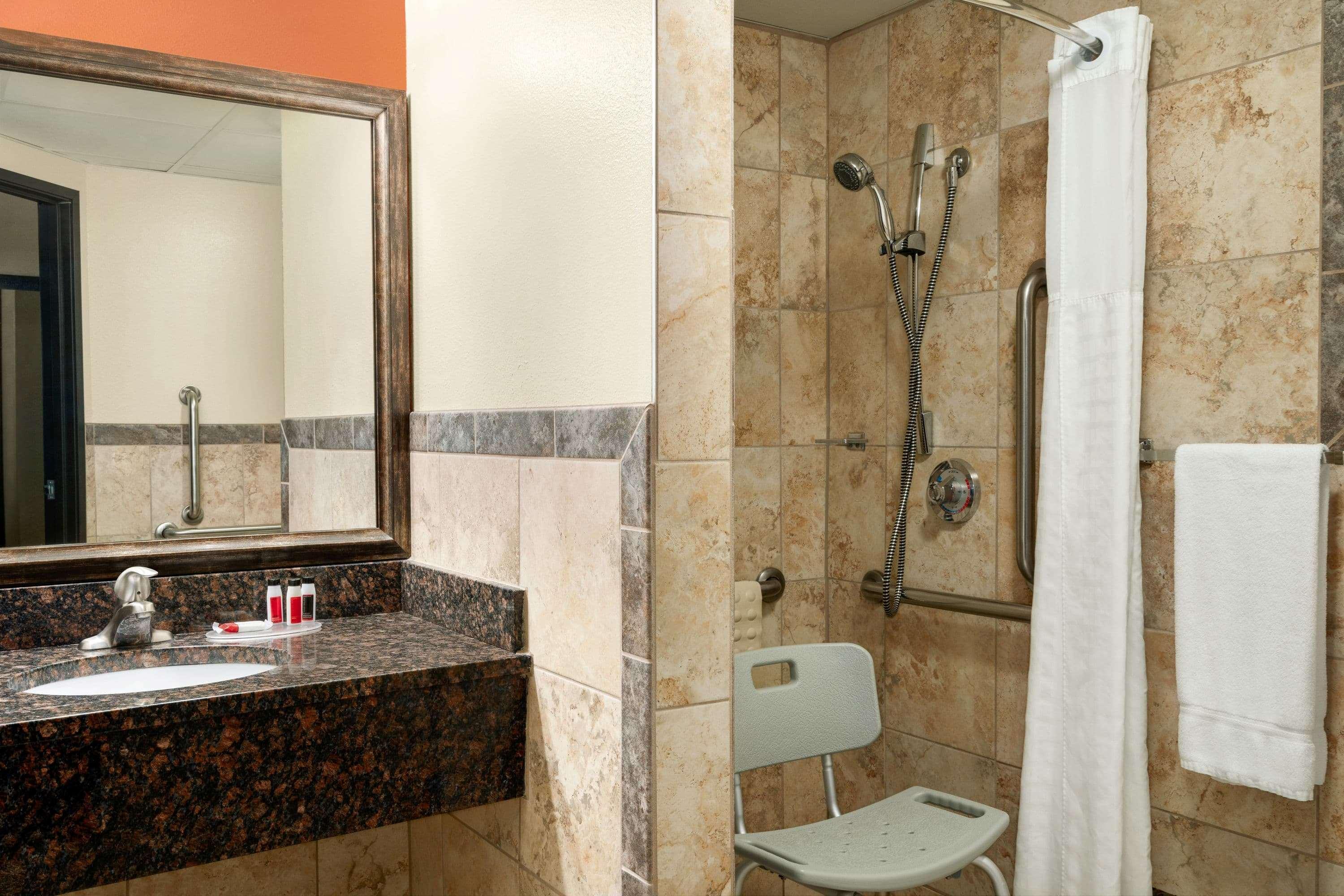 Americinn By Wyndham Virginia Esterno foto