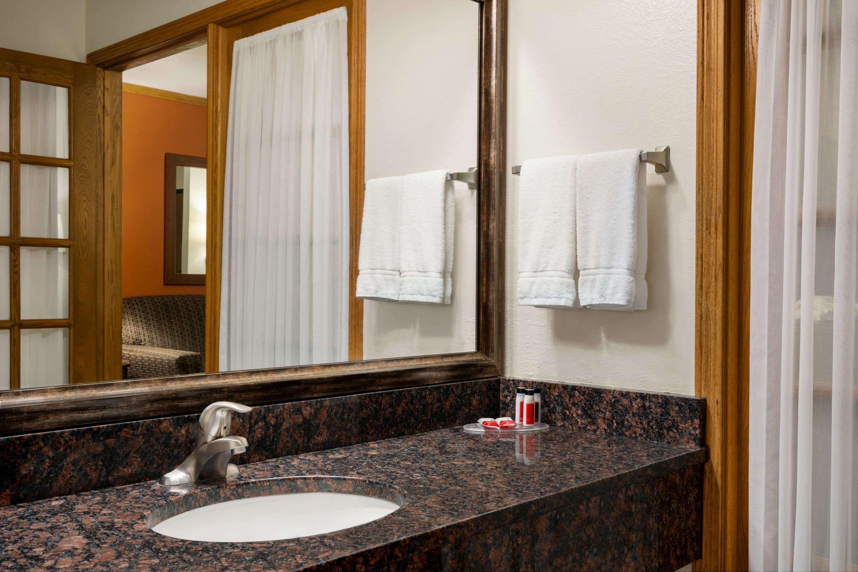 Americinn By Wyndham Virginia Esterno foto